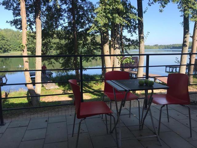 Domki Nad Brzegiem Dluzek Eksteriør billede