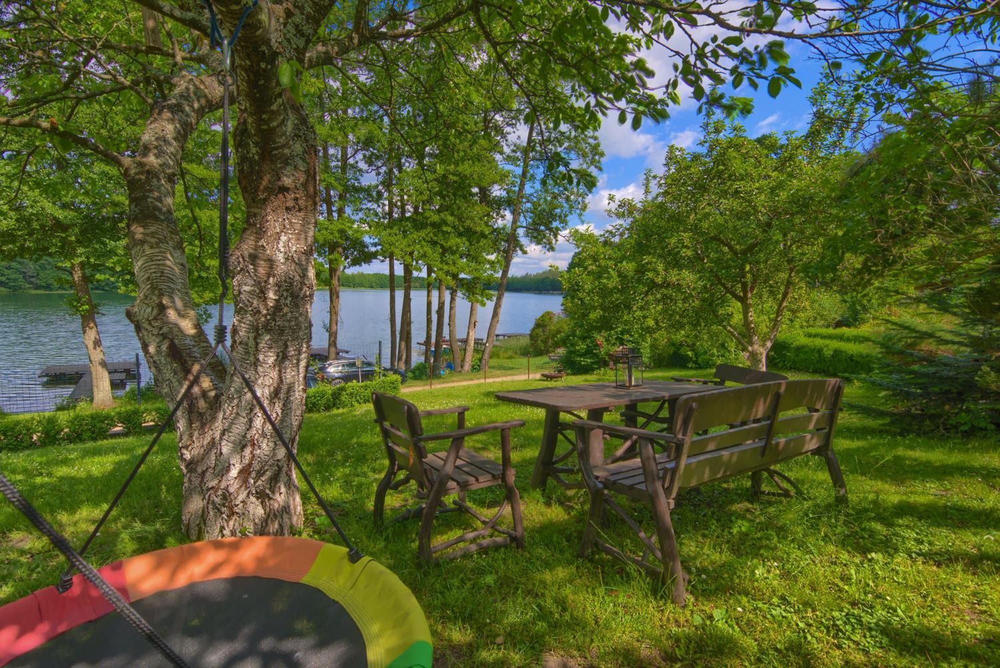 Domki Nad Brzegiem Dluzek Eksteriør billede